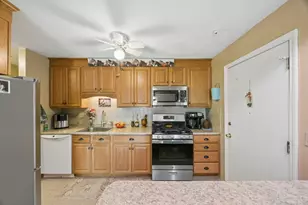 395 Merrimack St, Methuen, MA 01844 - Photo 9
