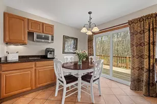 39 Hillside Dr, Sturbridge, MA 01566 - Photo 7