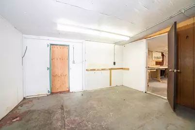 382 Water, Clinton, MA 01510 - Photo 19