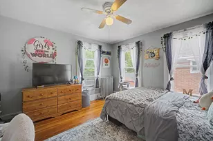 21 Dexter St, Holyoke, MA 01040 - Photo 25
