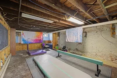 21 Dexter St, Holyoke, MA 01040 - Photo 41