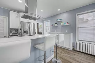 21 Dexter St, Holyoke, MA 01040 - Photo 7