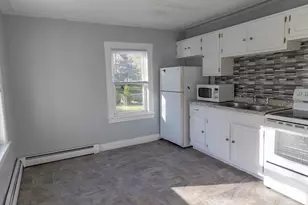 87 High St, Milford, MA 01757 - Photo 3