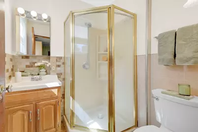 85 Garfield Ave, Easthampton, MA 01027 - Photo 15