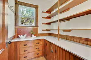 85 Garfield Ave, Easthampton, MA 01027 - Photo 11