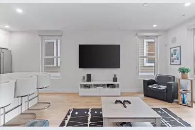 326 W Broadway #6, Boston, MA 02127 - Photo 3