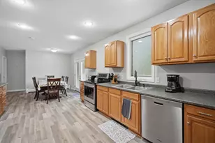 53 Prospect St, South Hadley, MA 01075 - Photo 9