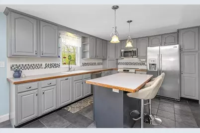 2 Howard Ln, Lakeville, MA 02347 - Photo 5