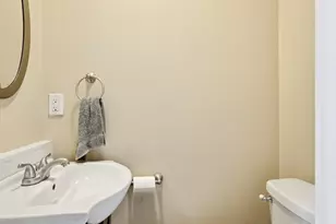 151 Bowdoin St, Springfield, MA 01109 - Photo 15