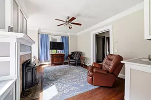151 Bowdoin St, Springfield, MA 01109 - Photo 9