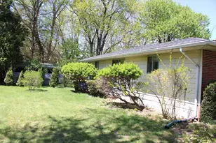 4 Skyline Dr, South Hadley, MA 01075 - Photo 3