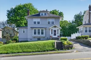 962 Pleasant St, Worcester, MA 01602 - Photo 1