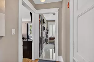 962 Pleasant St, Worcester, MA 01602 - Photo 21