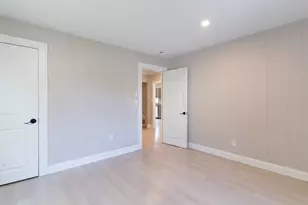 22 Marsh Ave, Southbridge, MA 01550 - Photo 17