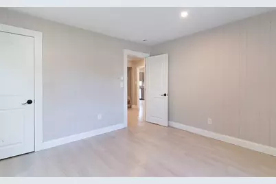22 Marsh Ave, Southbridge, MA 01550 - Photo 15