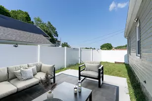 22 Marsh Ave, Southbridge, MA 01550 - Photo 1