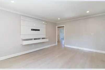 22 Marsh Ave, Southbridge, MA 01550 - Photo 11