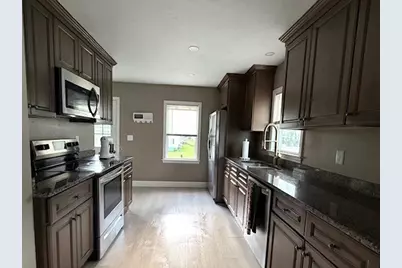 22 Marsh Ave, Southbridge, MA 01550 - Photo 3