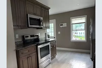 22 Marsh Ave, Southbridge, MA 01550 - Photo 5