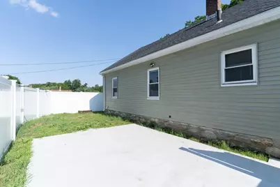 22 Marsh Ave, Southbridge, MA 01550 - Photo 29