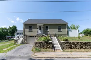 22 Marsh Ave, Southbridge, MA 01550 - Photo 3
