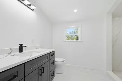 175 Pleasant St, Upton, MA 01568 - Photo 31