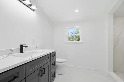 175 Pleasant St, Upton, MA 01568 - Photo 31