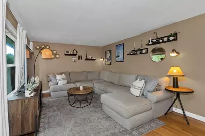 22 Audley Rd, Springfield, MA 01118 - Photo 3