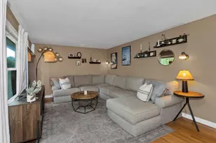22 Audley Rd, Springfield, MA 01118 - Photo 3