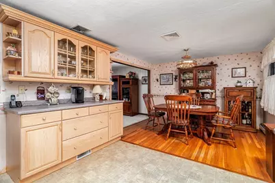 33 Monroe St, Shrewsbury, MA 01545 - Photo 11