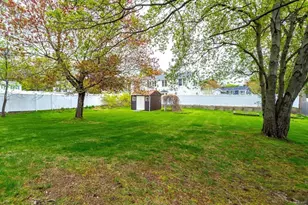 33 Monroe St, Shrewsbury, MA 01545 - Photo 5