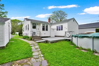 300 Circle Dr, West Springfield, MA 01089 - Photo 39