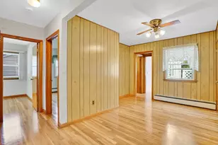 300 Circle Dr, West Springfield, MA 01089 - Photo 15