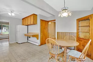 300 Circle Dr, West Springfield, MA 01089 - Photo 7