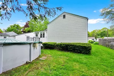 300 Circle Dr, West Springfield, MA 01089 - Photo 37