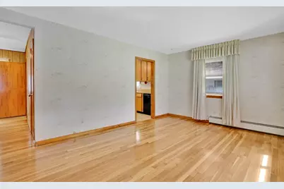 300 Circle Dr, West Springfield, MA 01089 - Photo 25