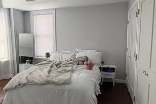 562 E 7th St, Boston, MA 02127 - Photo 11