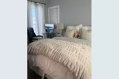 562 E 7th St #2, Boston, MA 02127 - Photo 5