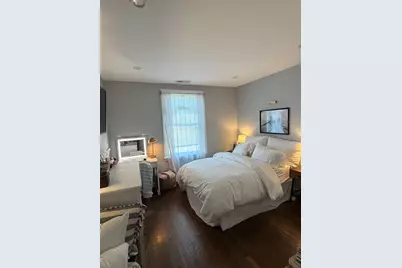 562 E 7th St #2, Boston, MA 02127 - Photo 9