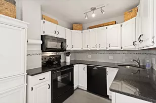 65 Ord St, Salem, MA 01970 - Photo 11