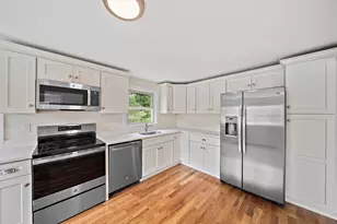 499 South St, Holbrook, MA 02343 - Photo 9