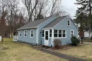 20 Pinevale Ave, Reading, MA 01867 - Photo 1