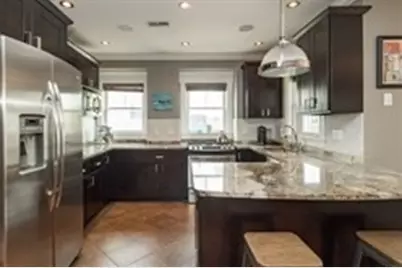 117 W 3rd St #3, Boston, MA 02127 - Photo 3