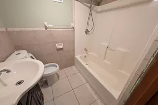 178 County St, Fall River, MA 02723 - Photo 5