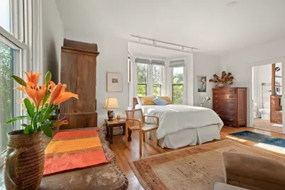 32 Hawthorn St, Cambridge, MA 02138 - Photo 23