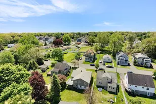 44 White St, Chicopee, MA 01013 - Photo 31