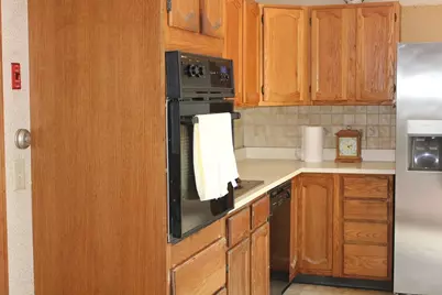 39 Division St, Attleboro, MA 02703 - Photo 3