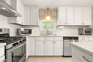 114 South St, Stoughton, MA 02072 - Photo 19