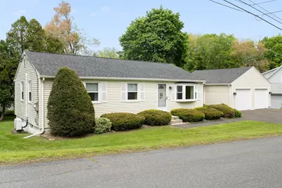 11 Pershing Ave, South Hadley, MA 01075 - Photo 3