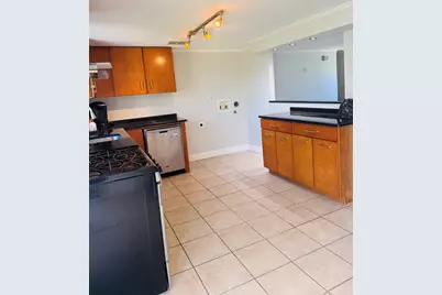 52 Sheraton Ave, Somerset, MA 02725 - Photo 5